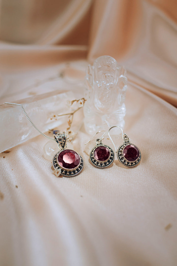 Sivalya Raw Ruby Silver Necklace and Earrings Jewelry Set - Aurora