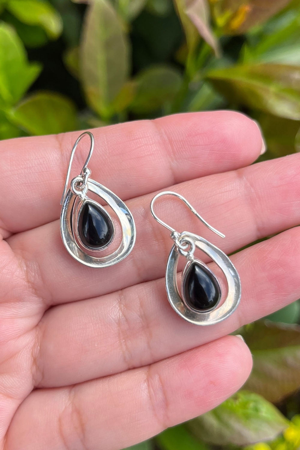 Sivalya Black Onyx Earrings Silver - Aura Drops