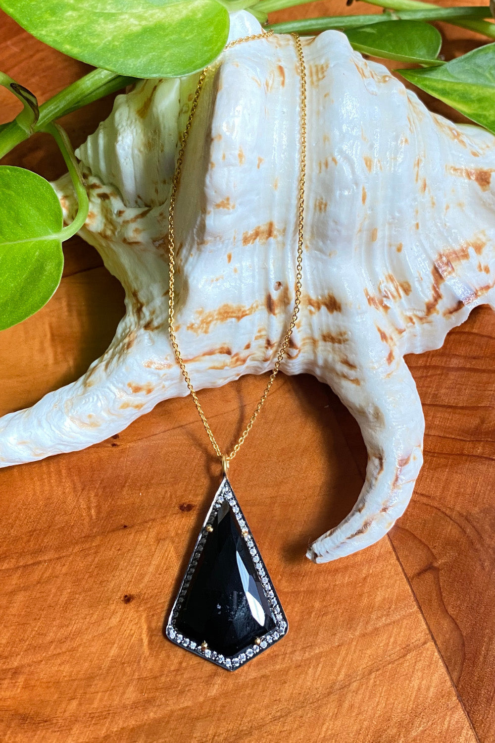 Black Onyx and Polki Diamond Pendant Necklace Gold | Sivalya