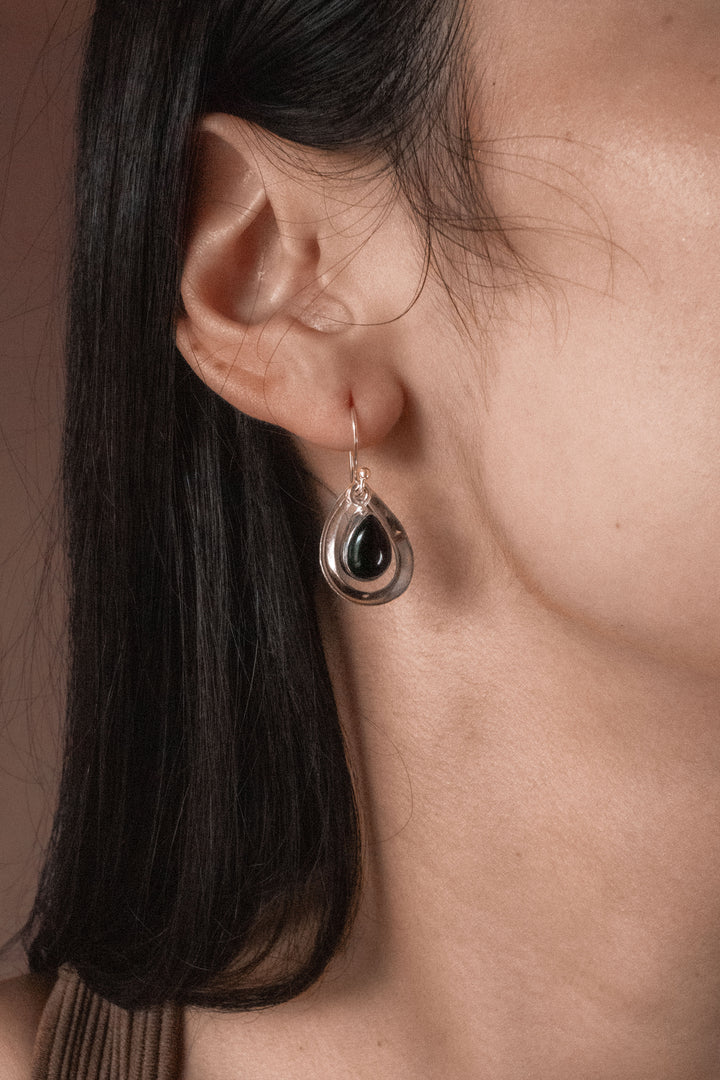 Sivalya Black Onyx Earrings Silver - Aura Drops