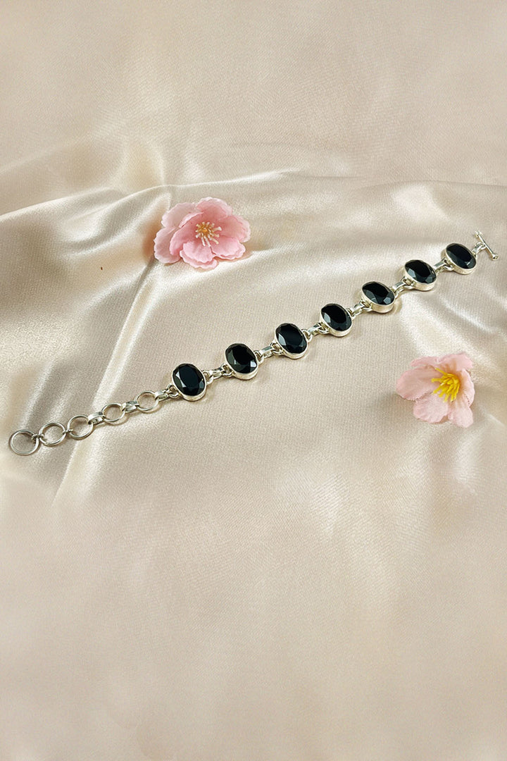 Sivalya Black Onyx Silver Bracelet - Splendor