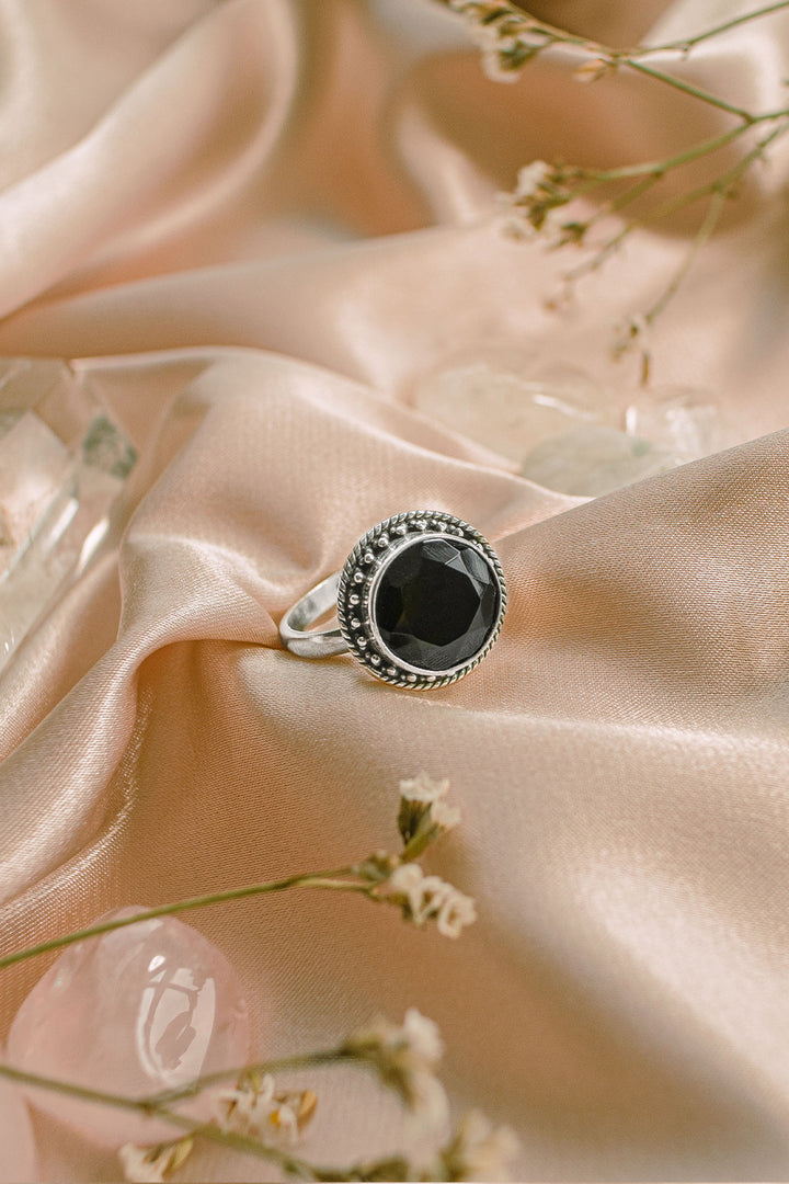 Sivalya Black Onyx Silver Ring - Aurora