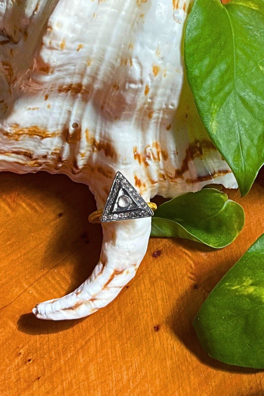 Radiant Glow Delta Ring with Diamonds in Two Tone Gold | Sivalya