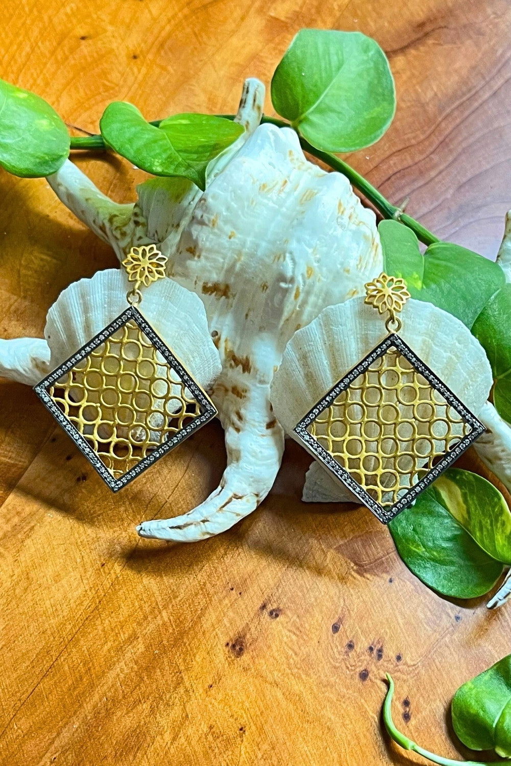 Contemporary Polki Diamonds Filigree Earrings in Gold | Sivalya