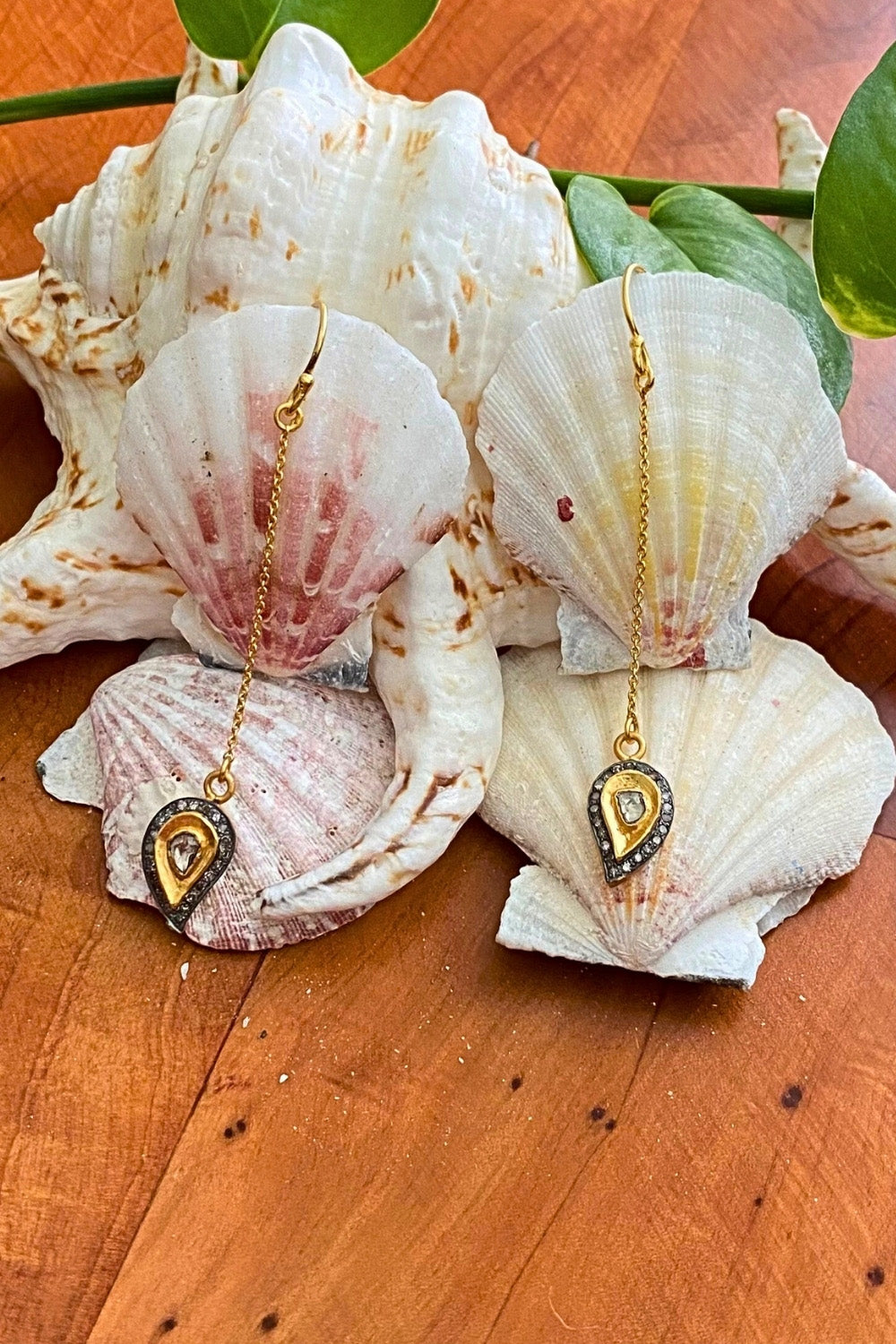 Paisley Diamonds and Gold Long Dangle Drop Earrings | Sivalya