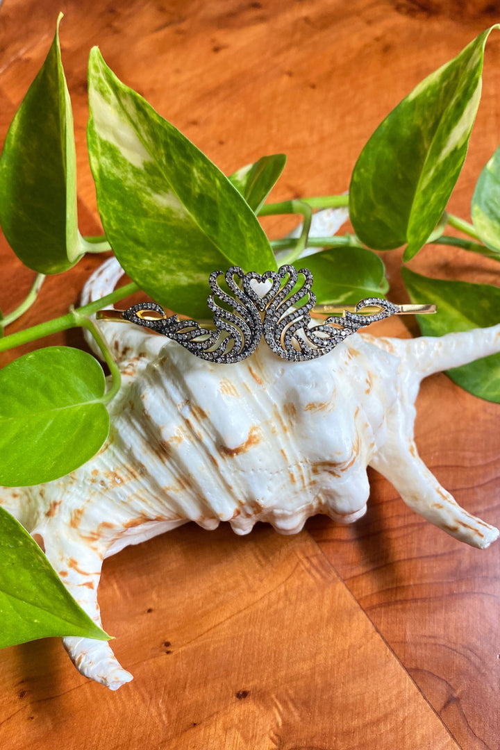 Enamored Heart Diamonds Palm Cuff Bracelet Gold | Sivalya