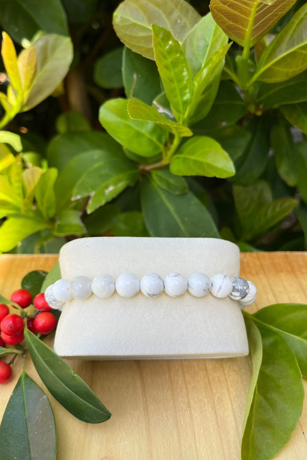 Sivalya Howlite Gemstone Beaded Bracelet