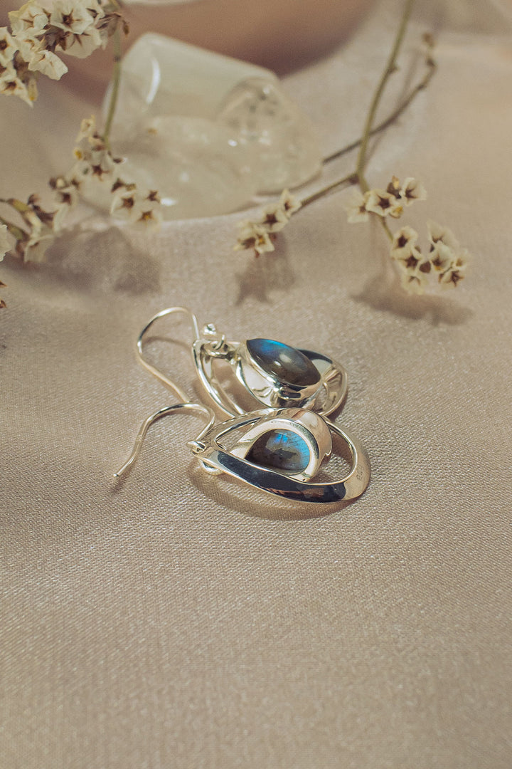 Sivalya Labradorite Earrings Silver - Aura Drops