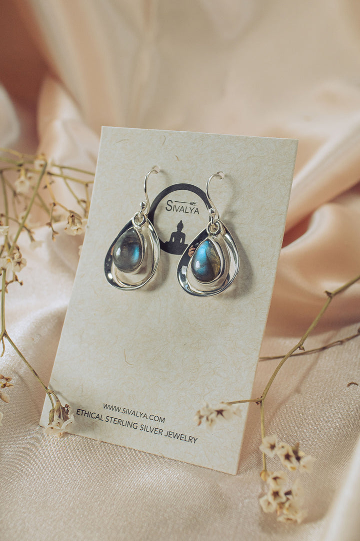 Sivalya Labradorite Earrings Silver - Aura Drops