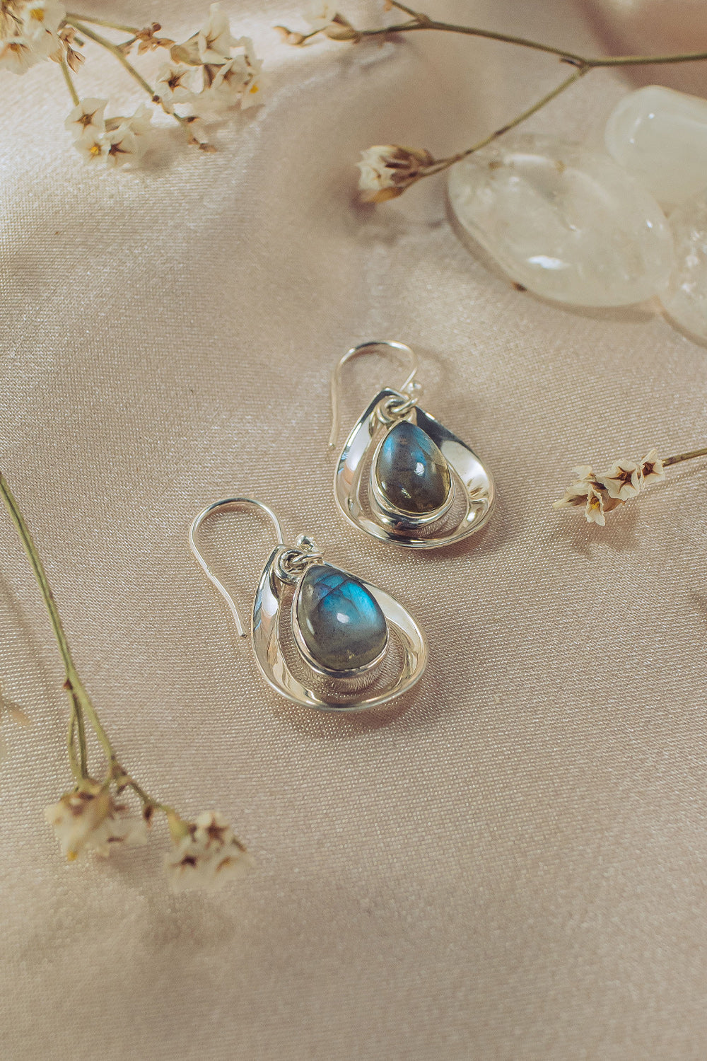 Sivalya Labradorite Earrings Silver - Aura Drops