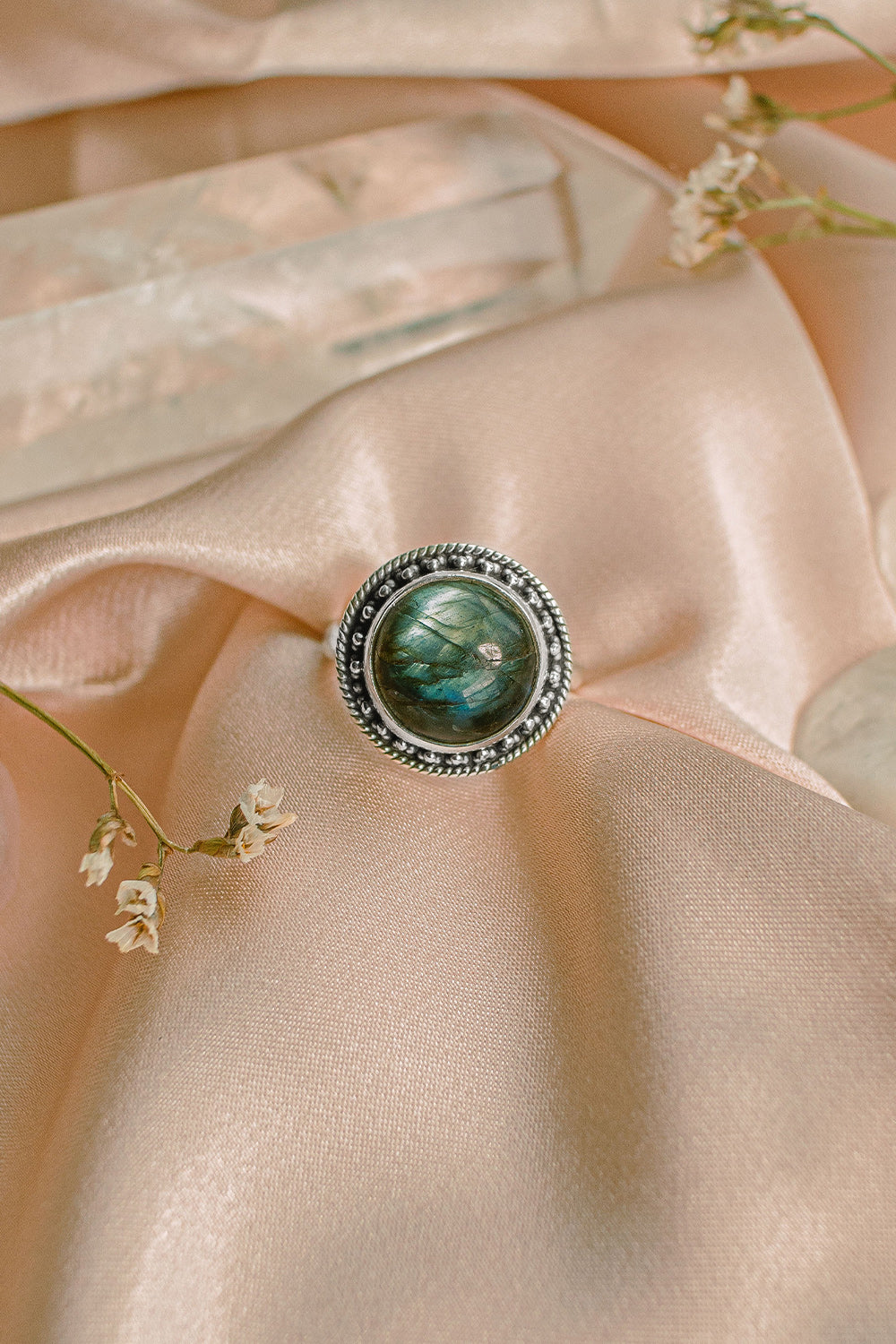 Sivalya Labradorite Silver Ring - Aurora