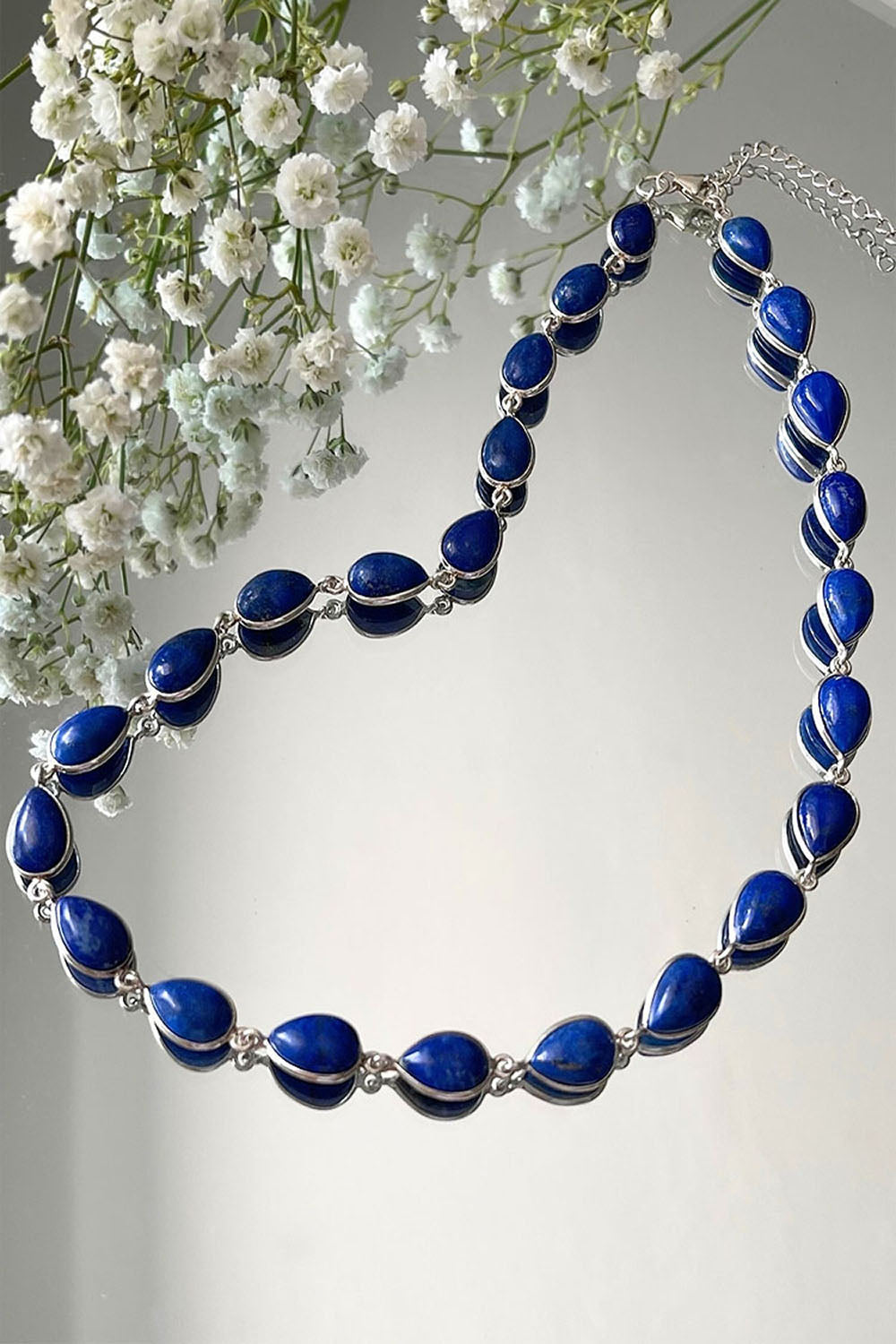 Sivalya Lapis Lazuli Silver Necklace - Dew Drops