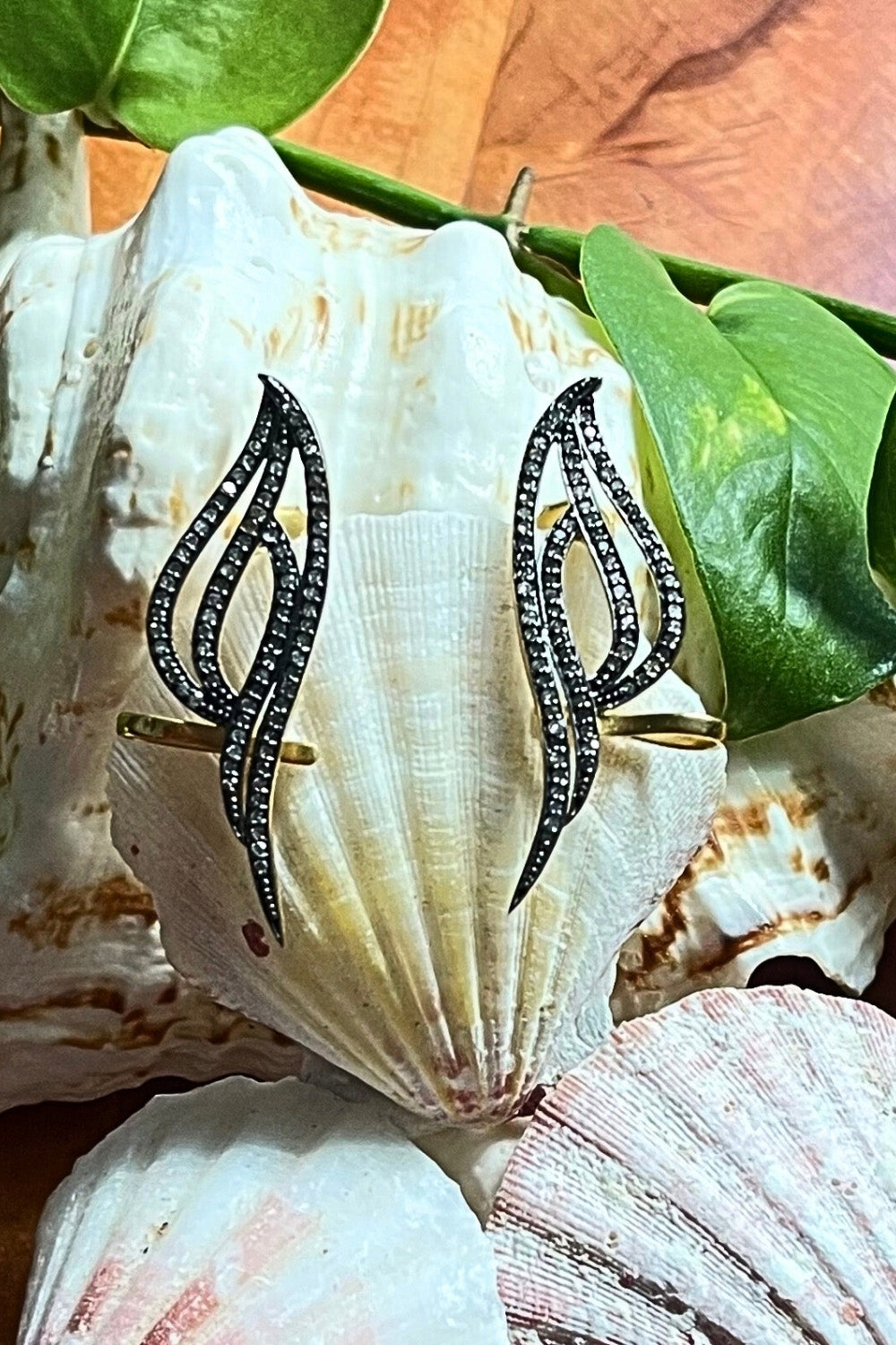 Modern Elegance Pave Diamonds Earrings Gold | Sivalya