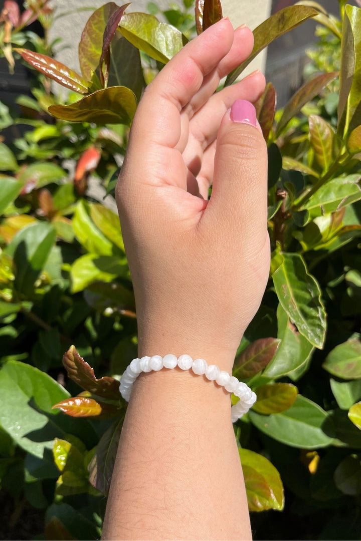 Sivalya Moonstone Gemstone Beaded Bracelet
