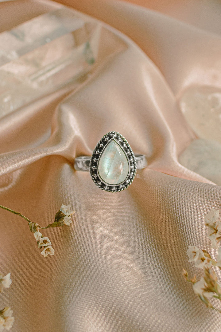 Sivalya Moonstone Silver Ring - Amalfi