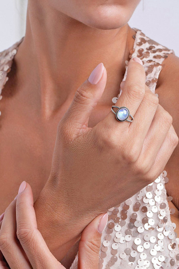 Sivalya Moonstone Sterling Silver Ring - Selene