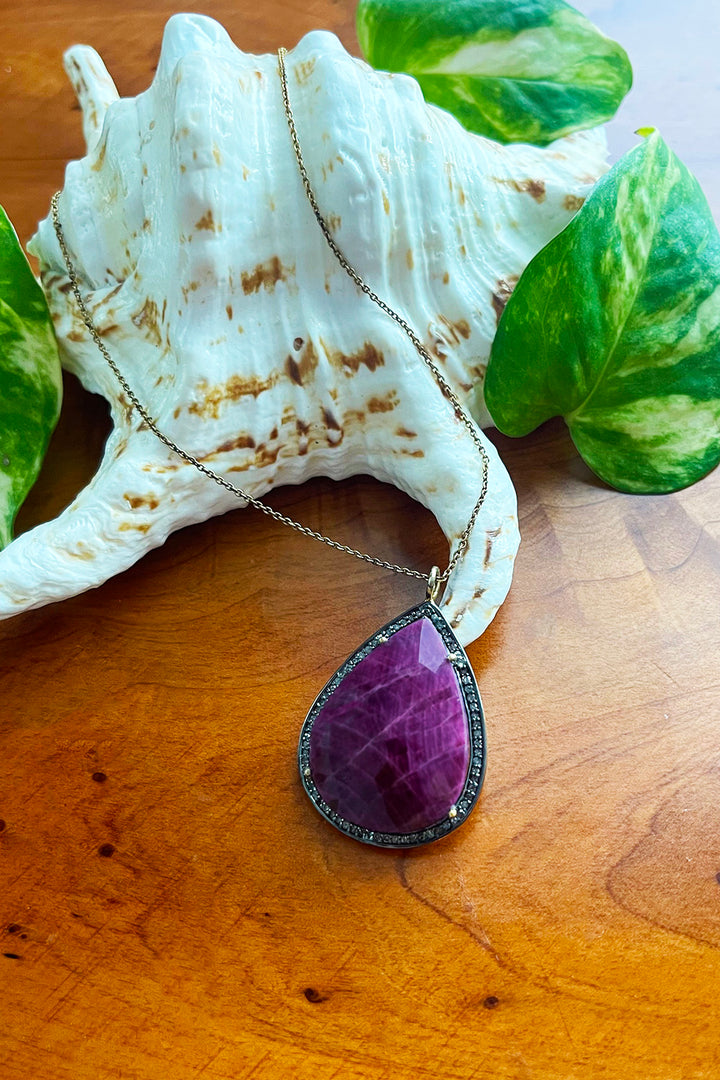 Natural Ruby and Diamond Pendant Necklace Gold | Sivalya