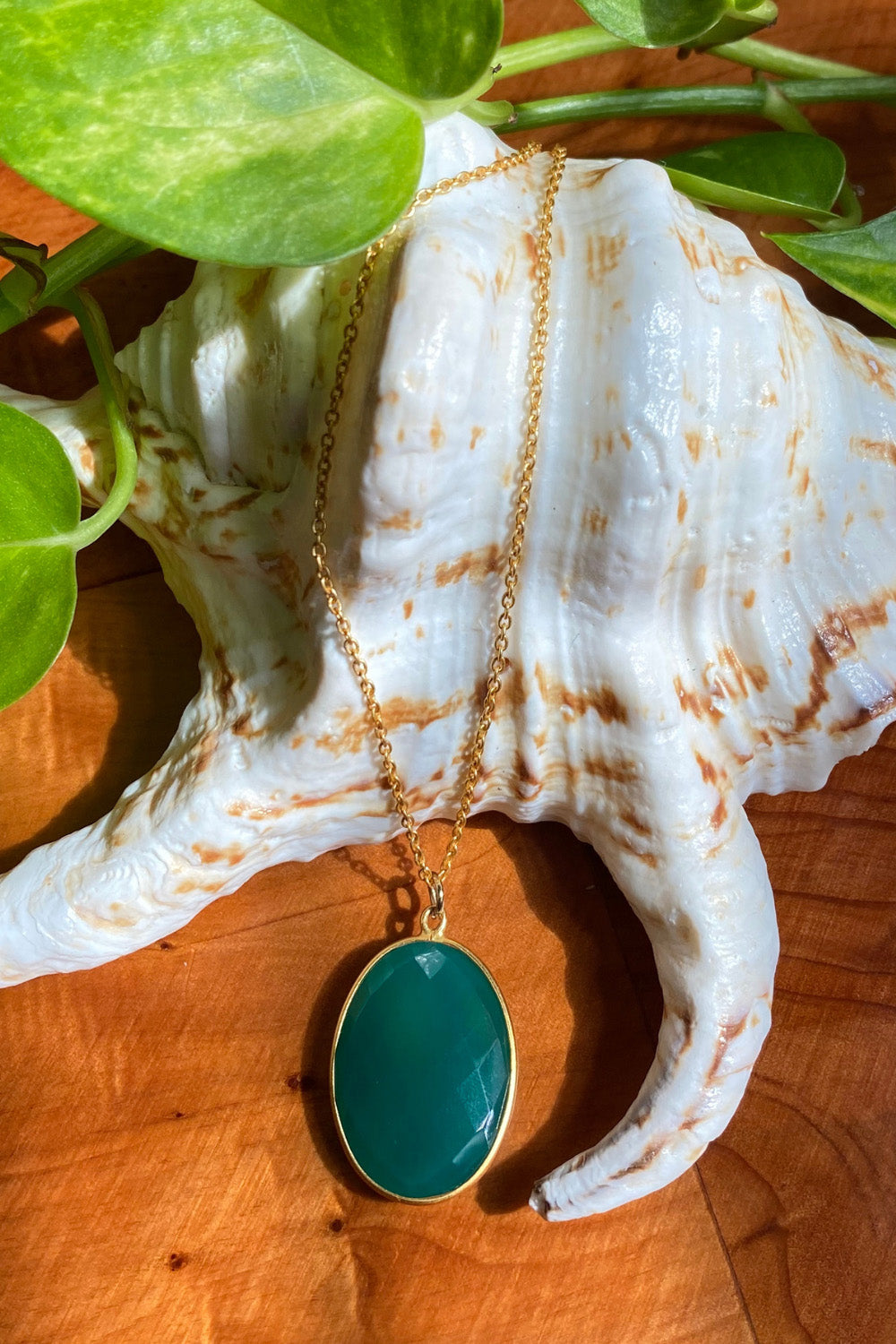 Green Chrysoprase Pendant Necklace Gold Sivalya