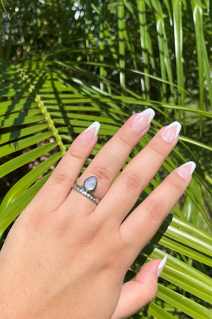 Sivalya Rainbow Moonstone Silver Ring - Pixie