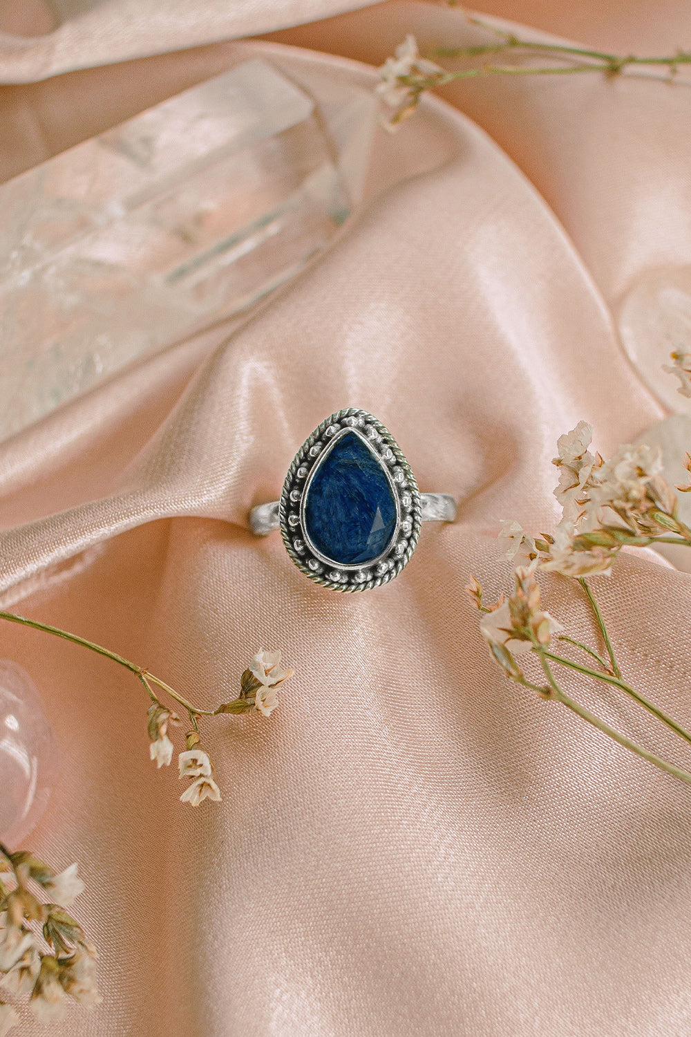Sivalya Raw Sapphire Silver Ring - Amalfi