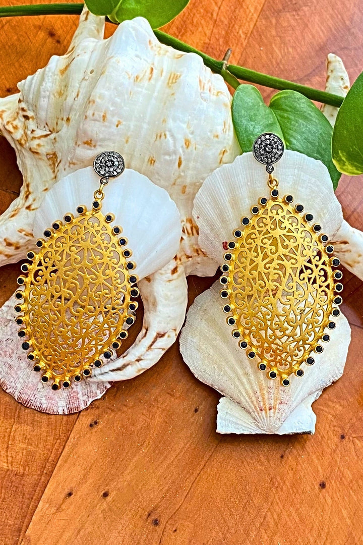 Marrakesh Sapphire and Diamonds Gold Filigree Dangle Earrings | Sivalya