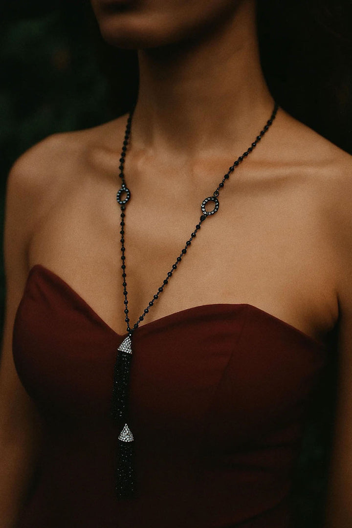 Sivalya Tassels Lariat Necklace Black Spinel