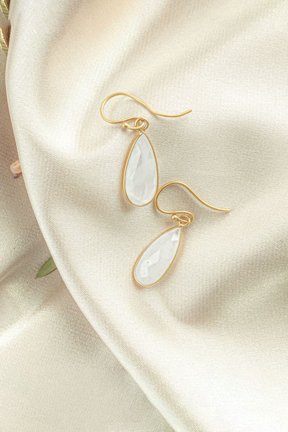 Sivalya Goddess Rainbow Moonstone Drop Earrings