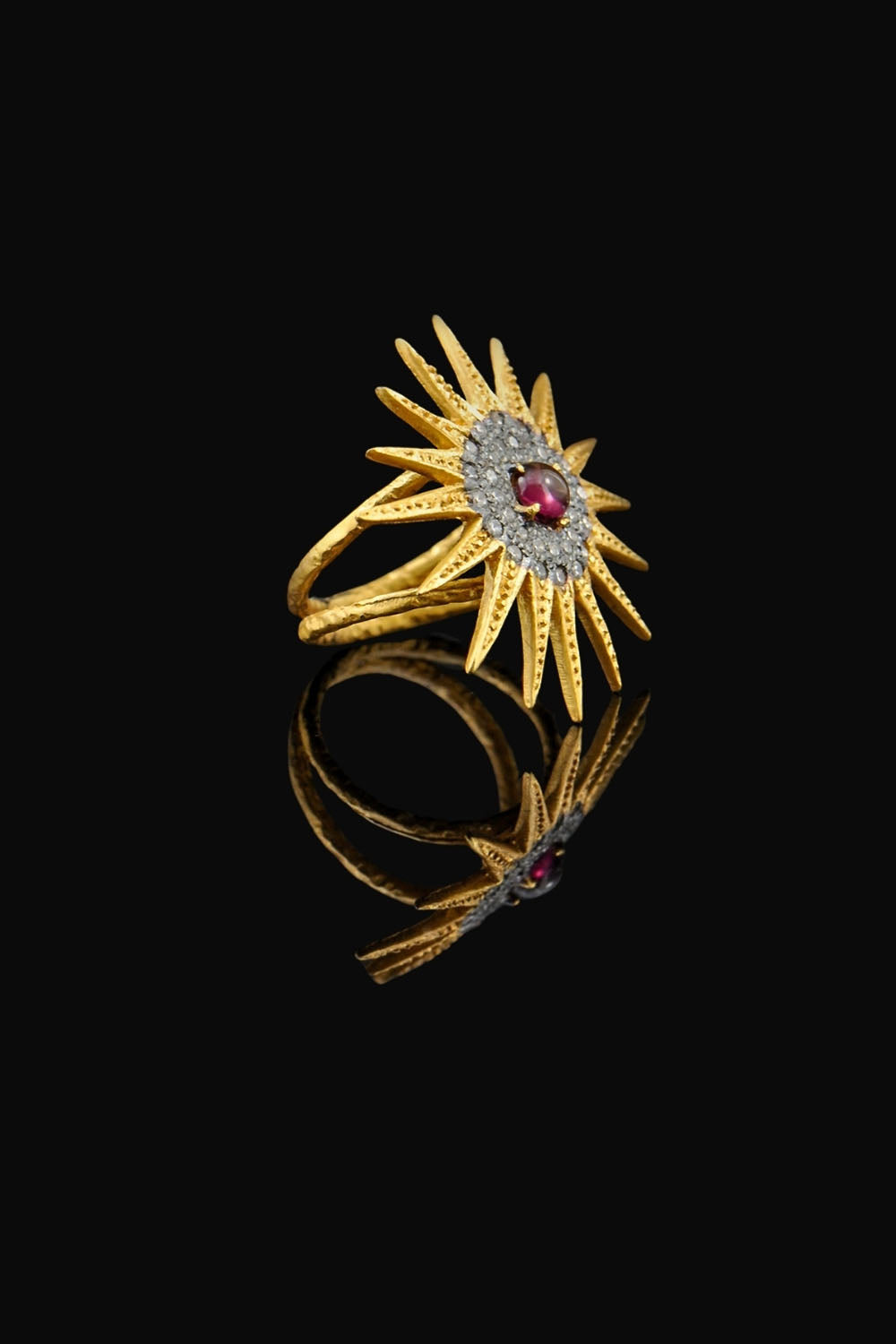 Sun Burst Pink Tourmaline and Polki Diamonds Ring Gold | Sivalya
