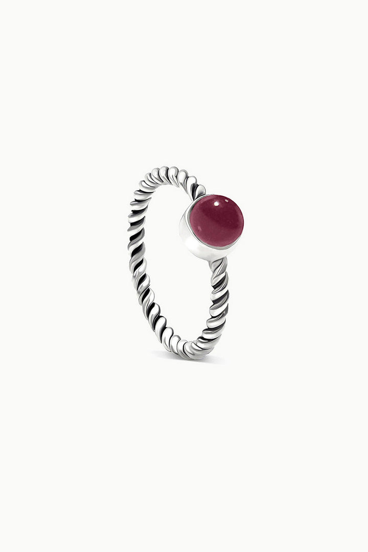 Sivalya Garnet Solitaire Ring - Bijoux
