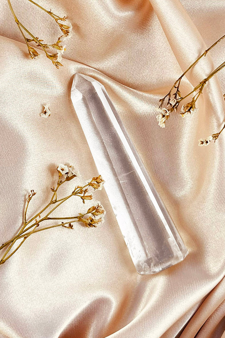 Optical Clear Quartz Crystal Polished Tower