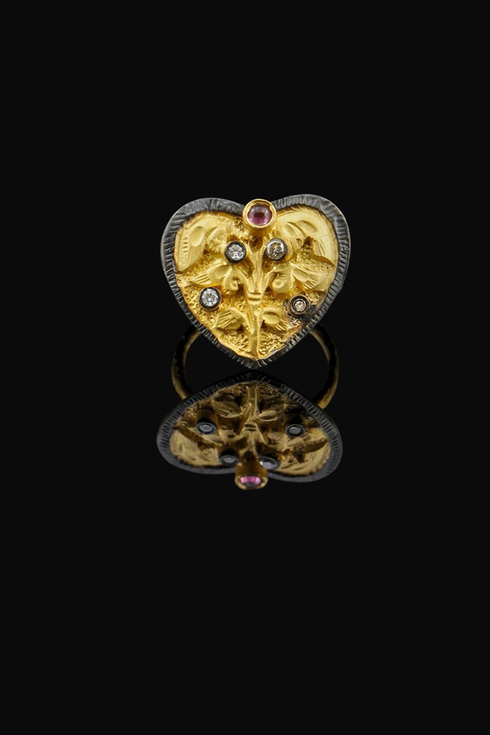 Radiant Heart Ring with Tourmaline and Polki Diamonds Gold | Sivalya