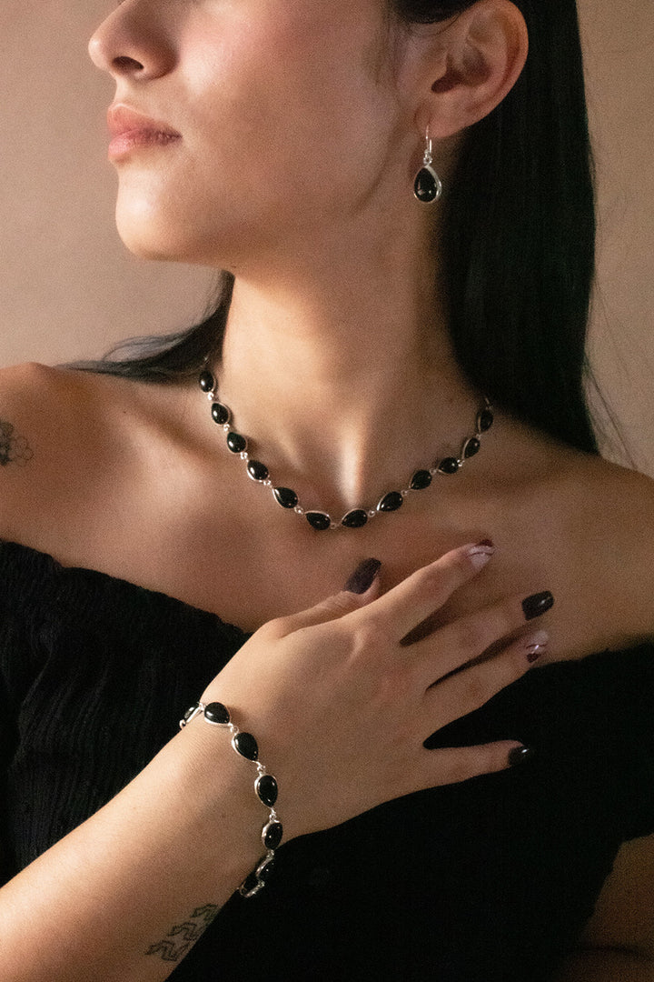 Sivalya Black Onyx Silver Necklace - Dew Drops