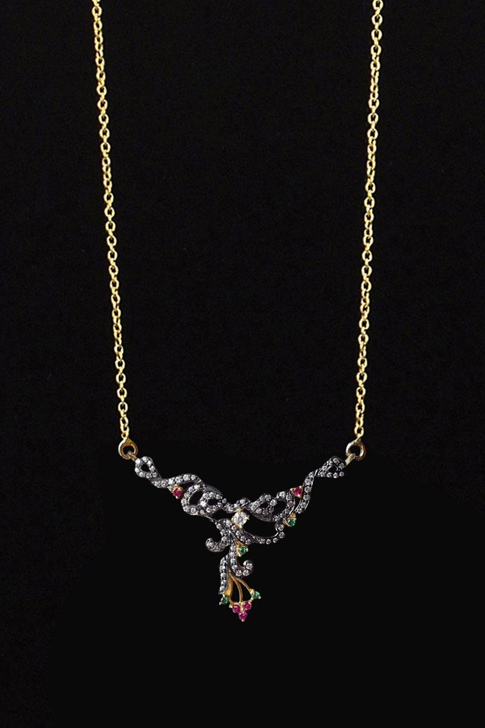 Tsavorite and Polki Diamonds Gold Chain Necklace | Sivalya