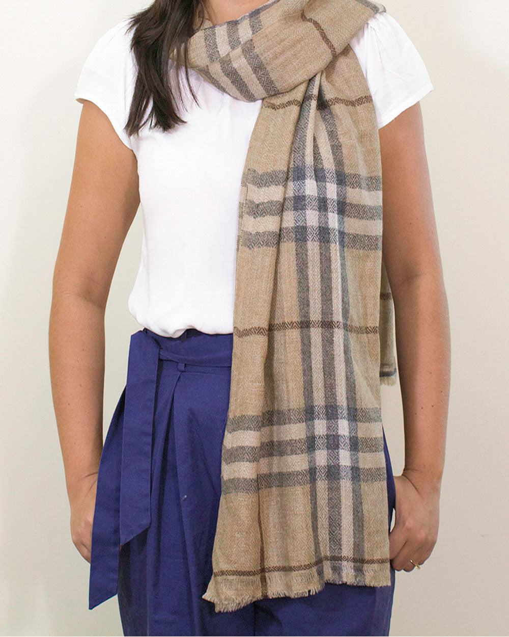 Checkered Fine Cashmere Scarf - Brown Beige