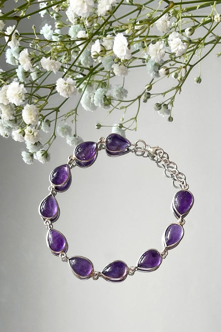 Sivalya Amethyst Silver Bracelet - Dew Drops