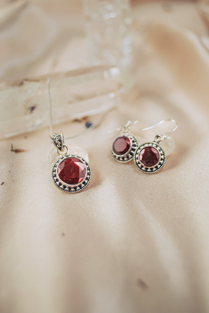 Sivalya Raw Ruby Silver Necklace and Earrings Jewelry Set - Aurora