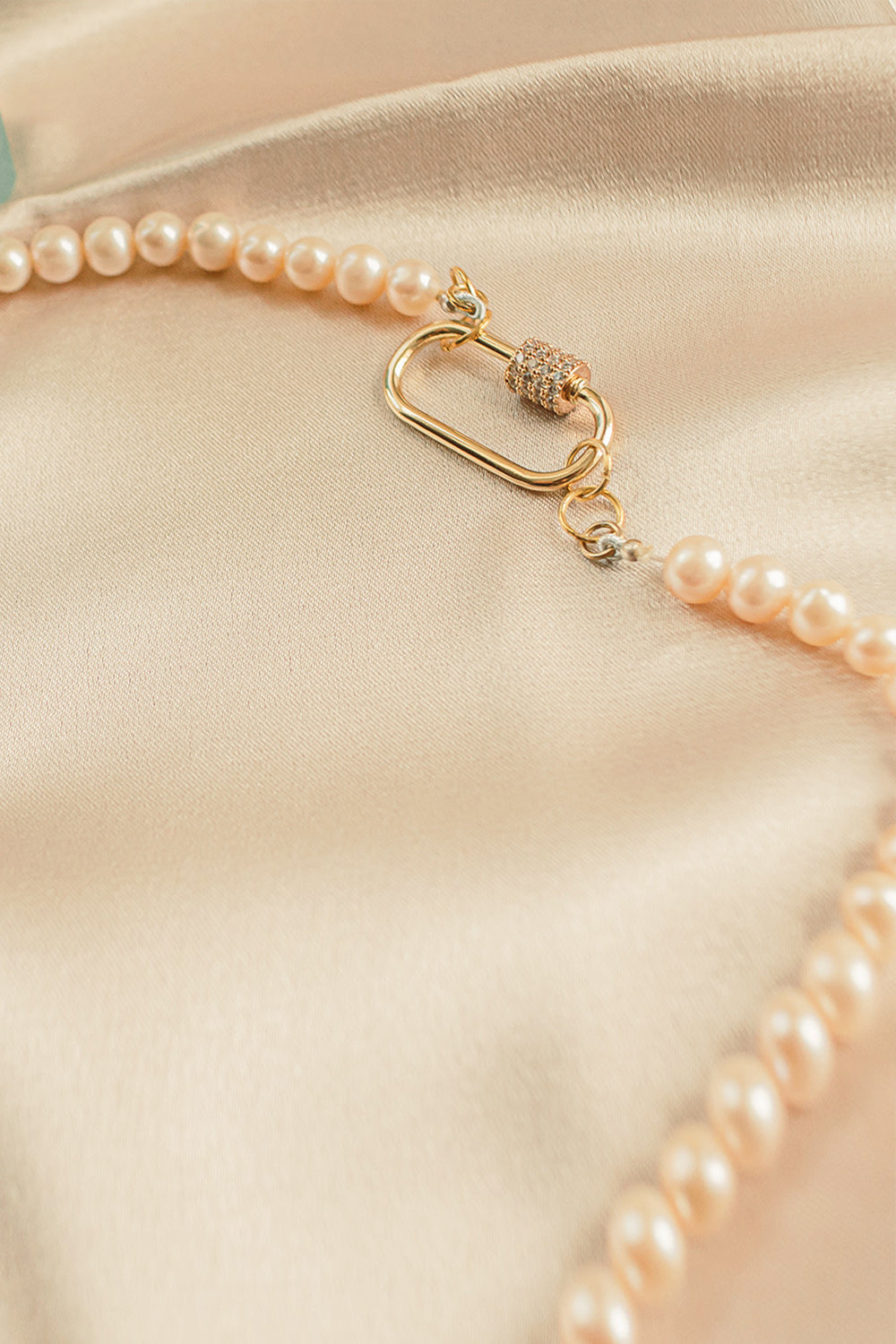 Sivalya Blush Pearls Oval Clasp Necklace