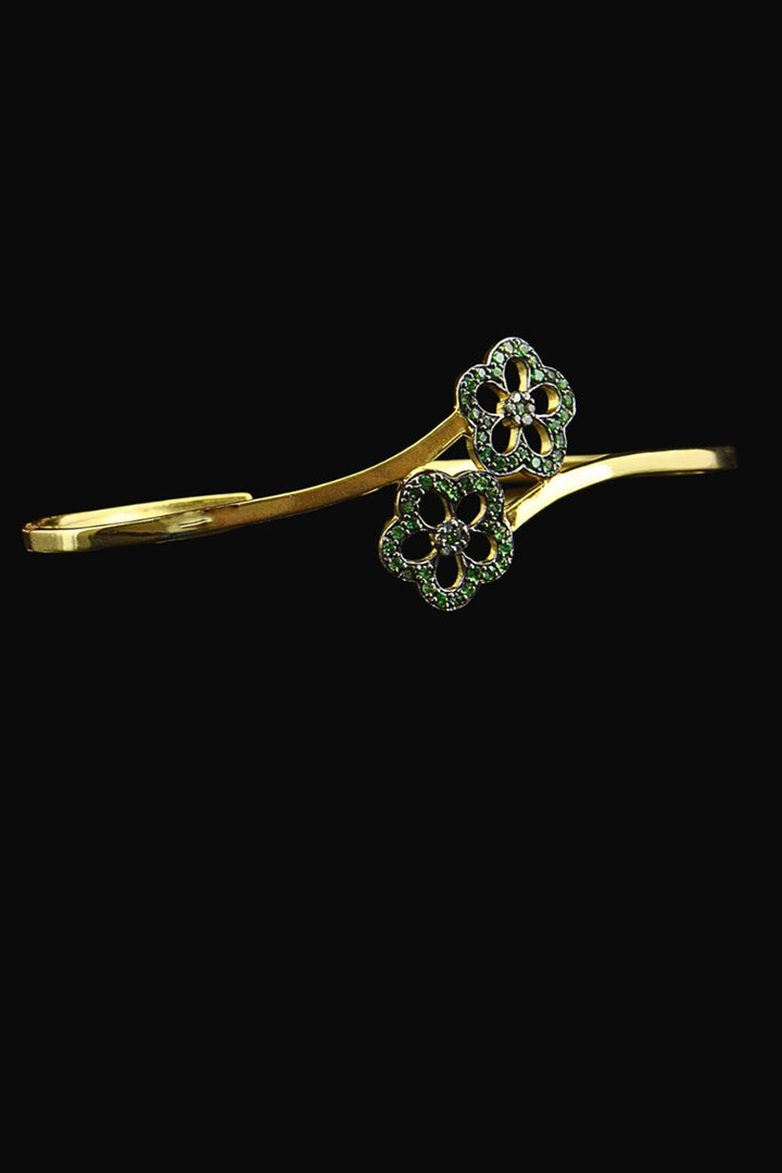 Diamond and Emerald Palm Cuff Hand Bracelet Gold | Sivalya