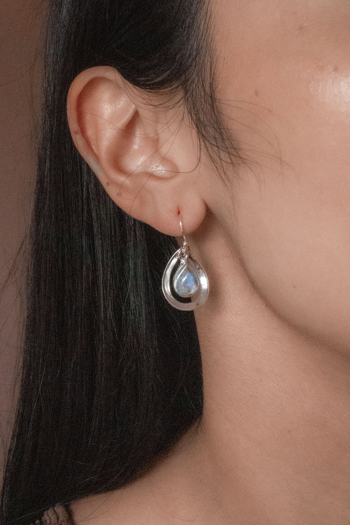 Sivalya Moonstone Earrings Silver - Aura Drops