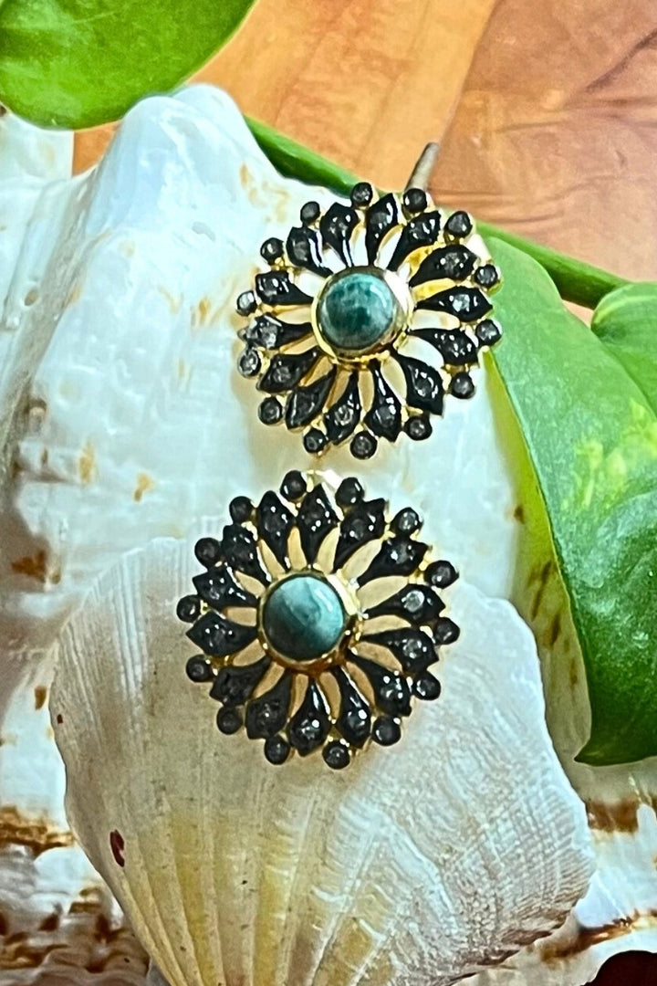 Blossoming Emerald and Diamond Flower Stud Earrings Gold | Sivalya