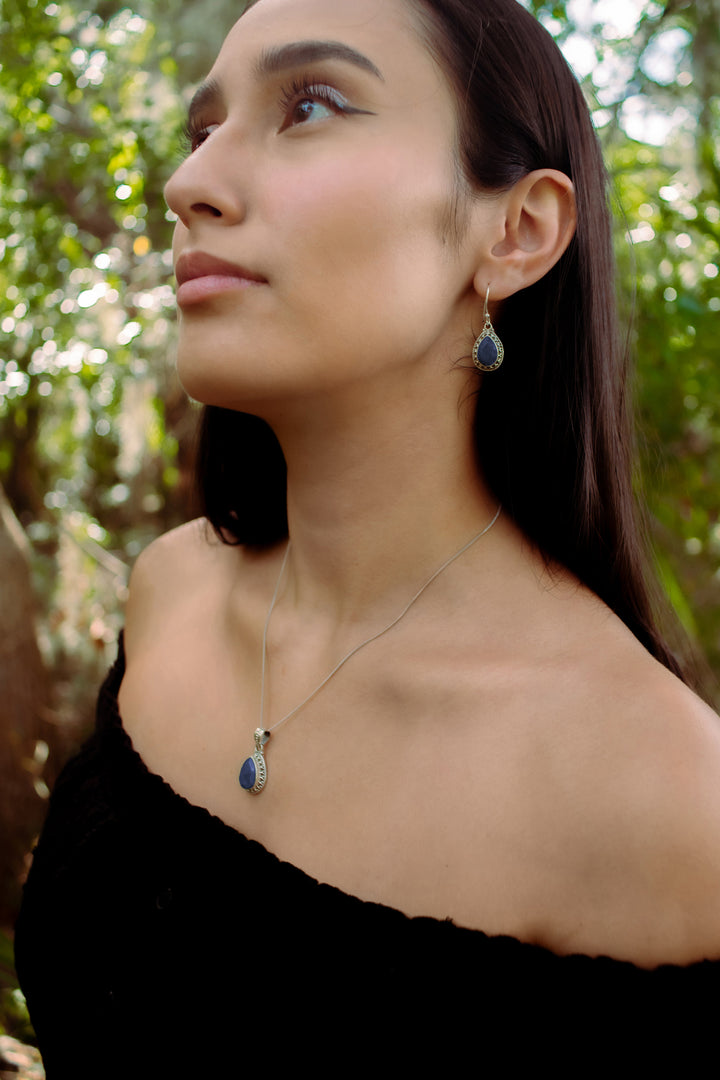 Sivalya Raw Sapphire Necklace and Earrings Set Sterling Silver - Amalfi