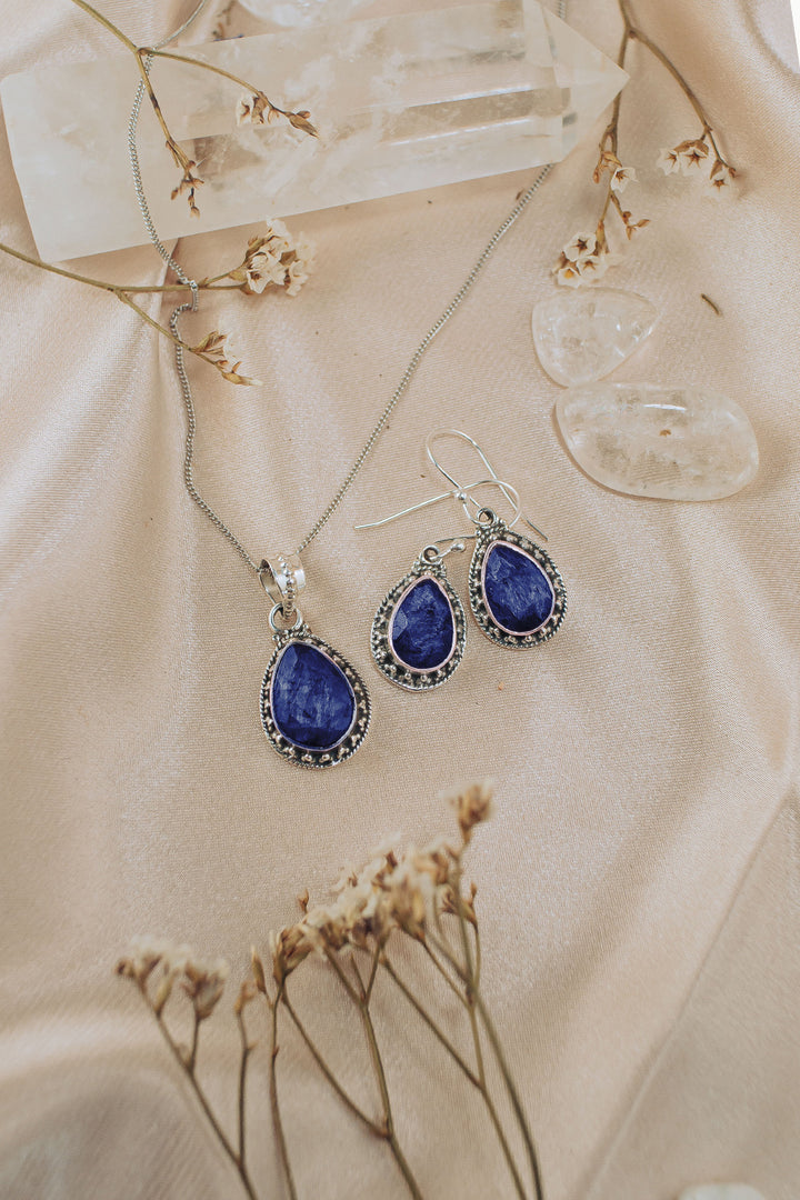 Sivalya Raw Sapphire Necklace and Earrings Set Sterling Silver - Amalfi