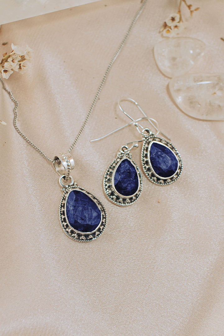 Sivalya Raw Sapphire Necklace and Earrings Set Sterling Silver - Amalfi
