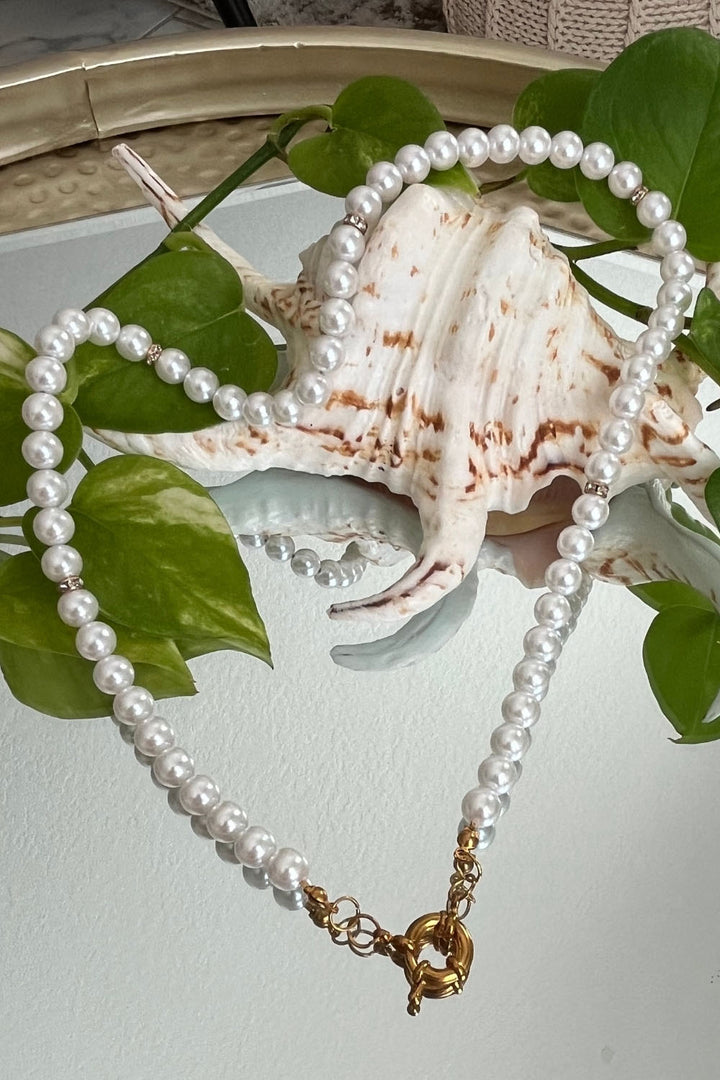 Sivalya White Pearl Necklace - Esme