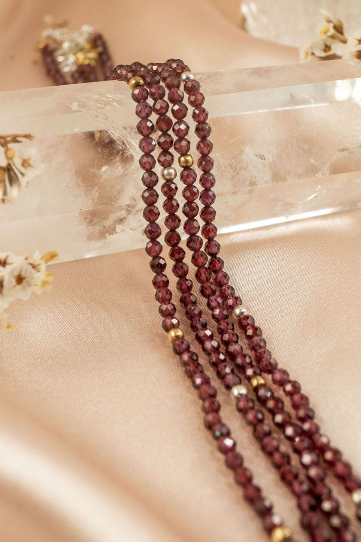 Sivalya Garnet Beads Necklace