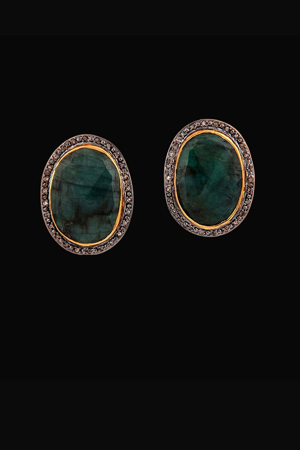 Divine Spark Emerald and Diamond Gold Stud Earrings | Sivalya