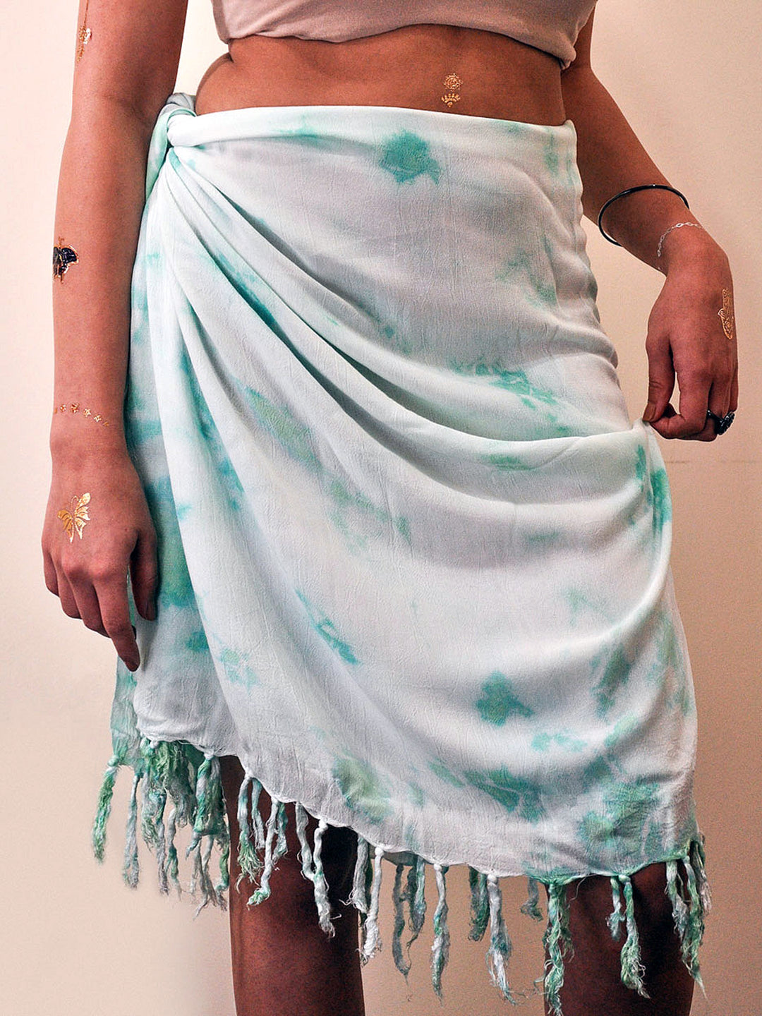 Tropez Tie Dye Sarong - Cool Mint pareo side view