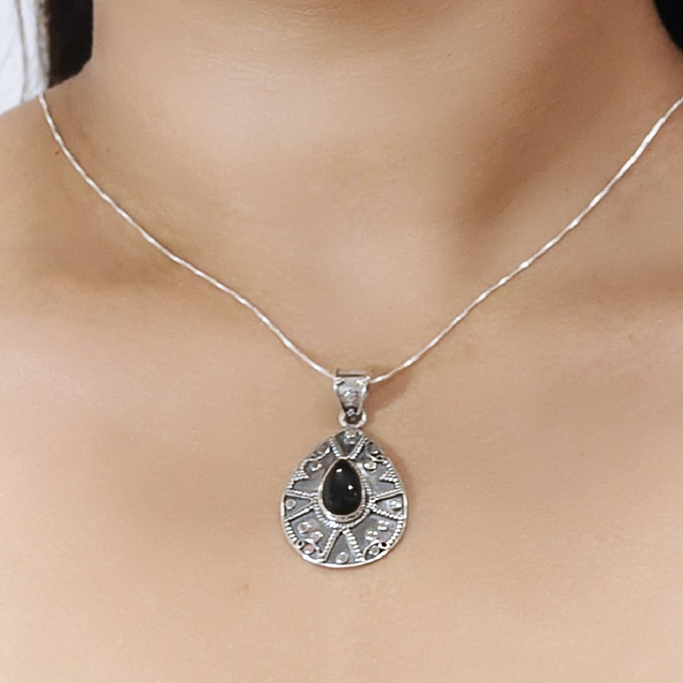 Sivalya Black Onyx Silver Necklace - Desert Muse